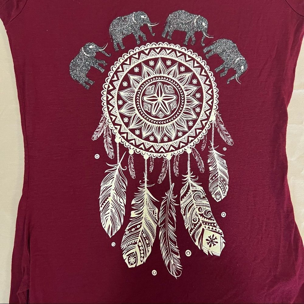 Miss popular shirt in a size large. - Picture 3 of 5